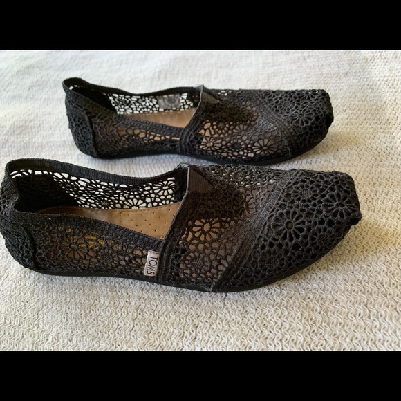 Toms Shoes - TOMS • Crochet • Size 8